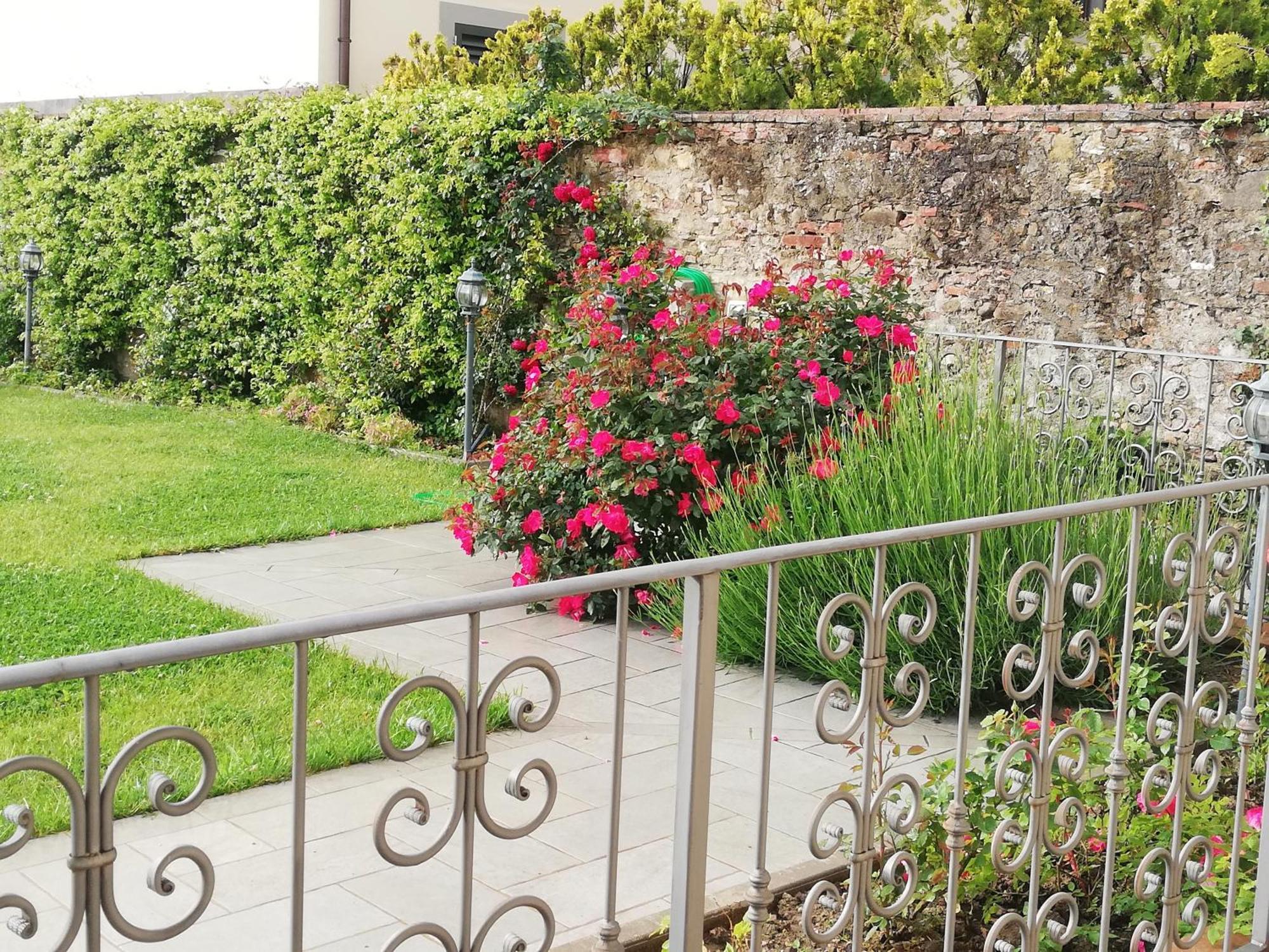 Casa Di Pietro Aretino, Arezzo Centro Storico 4-8 Letti Apartment ภายนอก รูปภาพ