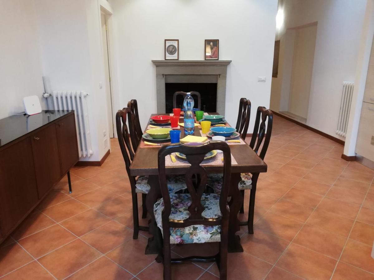 Casa Di Pietro Aretino, Arezzo Centro Storico 4-8 Letti Apartment ภายนอก รูปภาพ